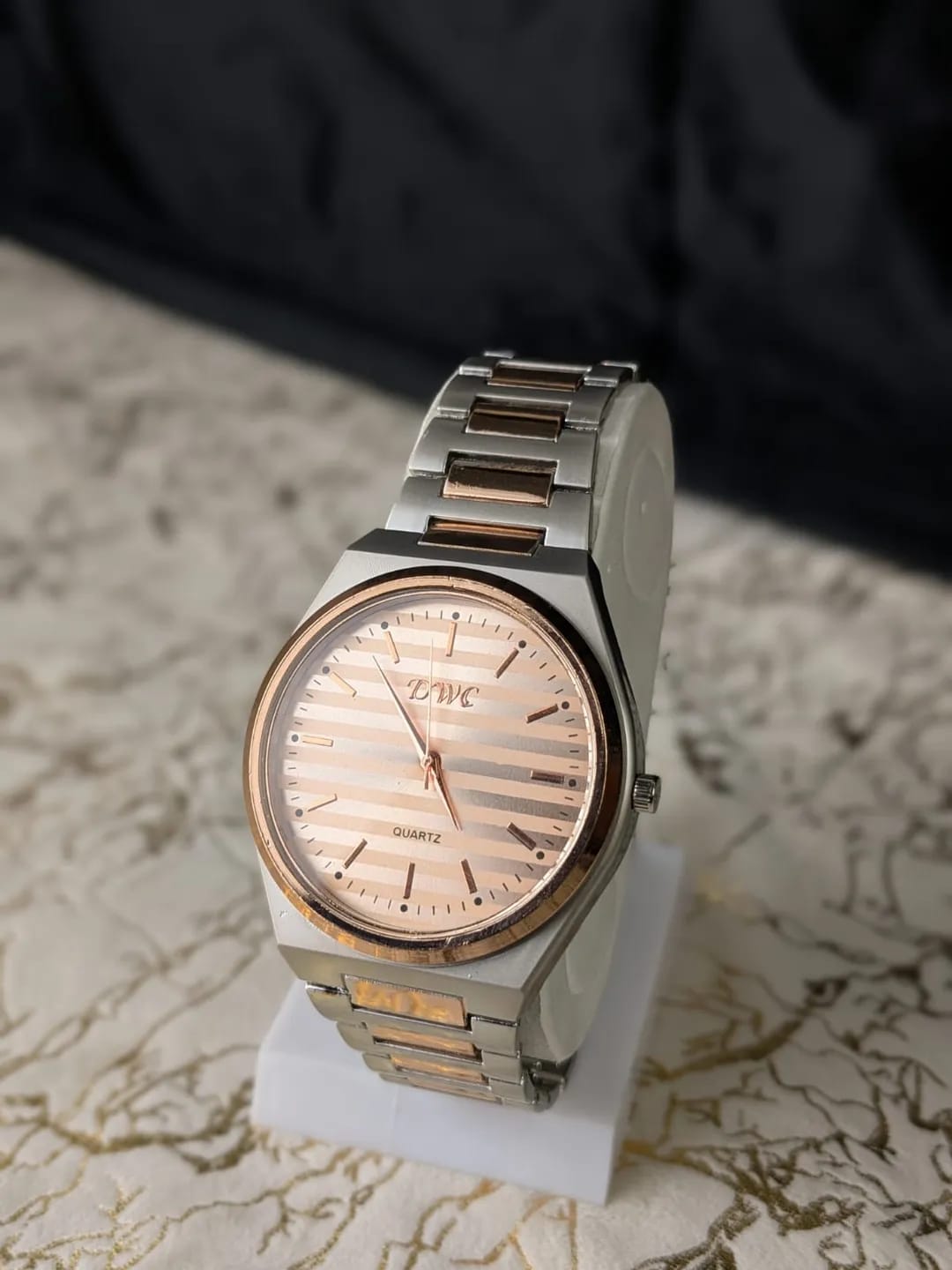 Woman Rose Gold crystal watch with bracelet strap